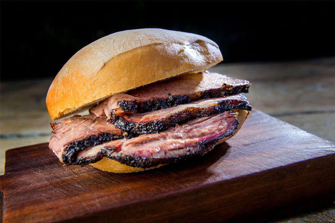 Bánh kẹp thịt lợn đơn giản nhưng được yêu thích ở Texas